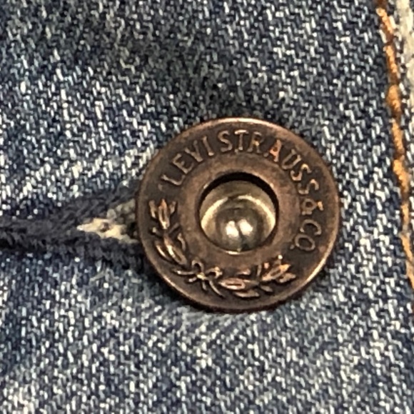 Levis Women's denim jacket size Medium Blue - Picture 2 of 5